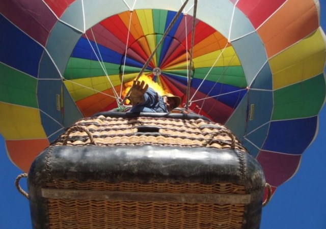  Balloon ride through the skies 